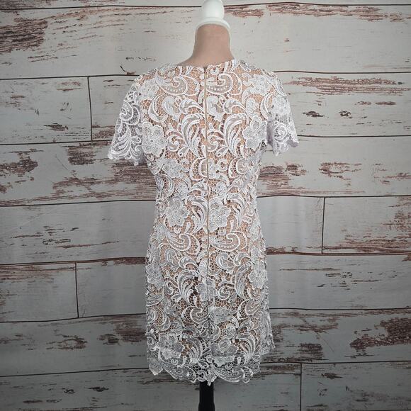 Dress the Population Anna White Crochet Short Sleeve Mini Dress Size Large - Picture 3 of 7